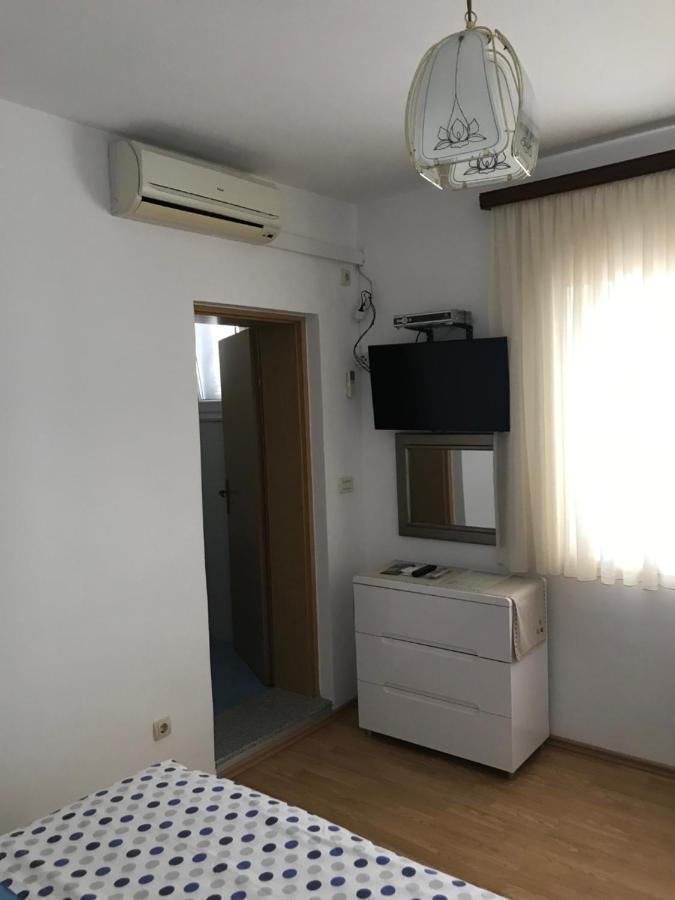 Tona Apartments Trogir Exterior photo